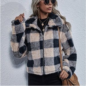 Woman’s Cozy plaid zipper teddy jacket shacket Brand New with Tags